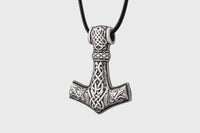 Pendentif marteau de Thor argent avec runes viking