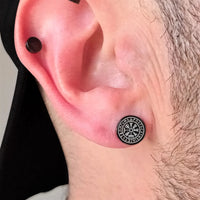 Boucles d'oreilles viking à puces pour hommes avec runes : style punk en acier inoxydables