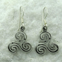 Boucles d'oreilles triskele celtes symbole triskelion