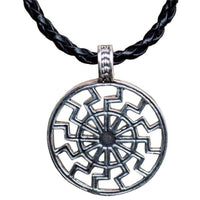 Pendentif collier viking soleil noir fabrication artisans argent ou or