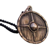 Collar con colgante de escudo vikingo hecho a mano