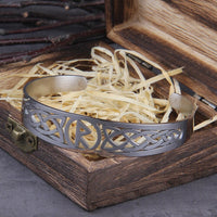 Pulseira viking ajustável com símbolo Valknut 