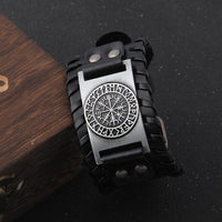 Pulsera vikinga de cuero con Vegvisir 