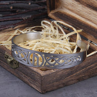 Pulseira viking ajustável com símbolo Valknut 