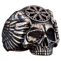 Anillo de bronce calavera de Odín y símbolo vikingo