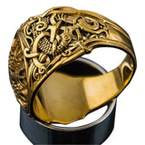 Yelmo de temor con anillo de oro adornado