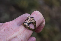 Anillo del martillo de Thor en bronce, plata, oro.