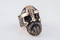 Odin se enfrenta al anillo de bronce padre de todos