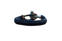 Pulseira artesanal Martelo de Thor em prata e paracord multicolorido