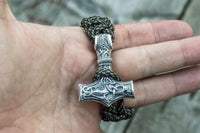Paracord vikingo moljnir gigante en color oliva plateado