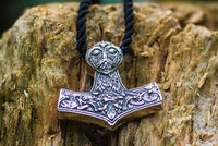 Colgante de martillo de Thor nórdico de plata u oro hecho a mano