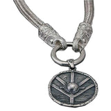 Pingente Lagertha Shield em prata maciça montado em uma corrente