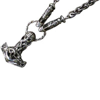 Pingente Mjolnir e elegante corrente viking em prata maciça