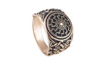 Bague viking en bronze du soleil noir fabrication artisanale